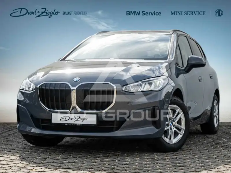 2025 BMW 220