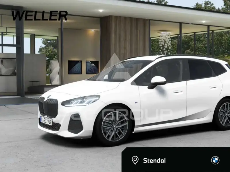 2025 BMW 220