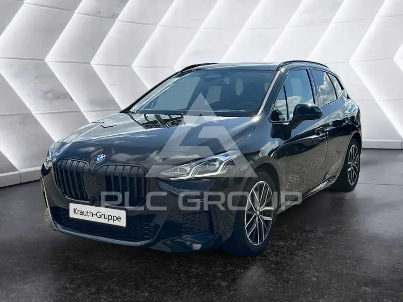 2025 BMW 220