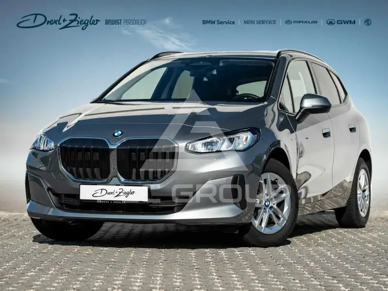 2025 BMW 220