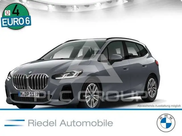 2025 BMW 220