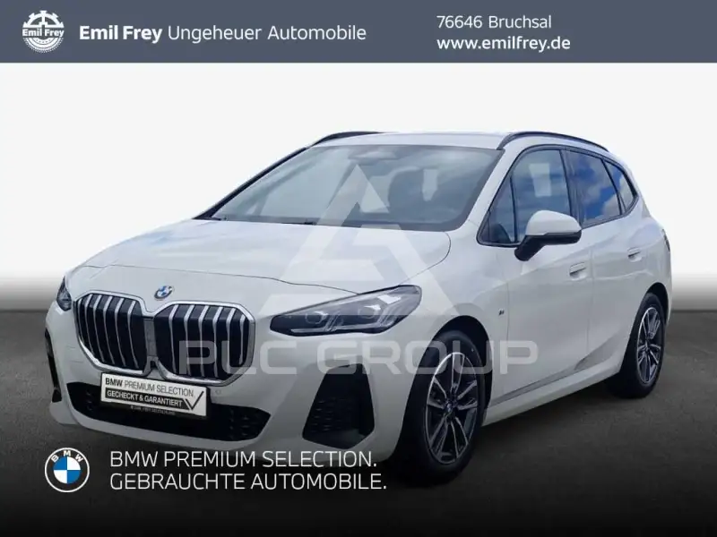 2025 BMW 220