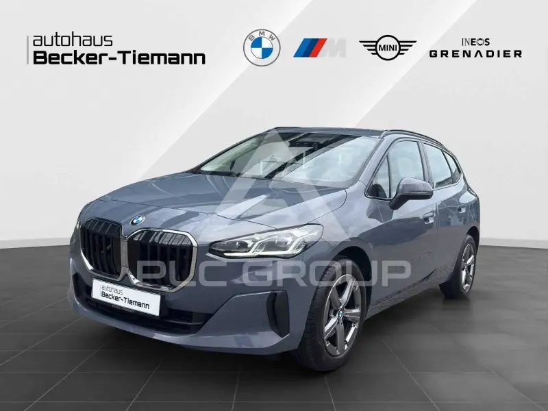 2025 BMW 220