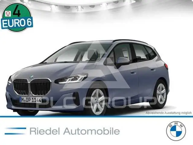 2025 BMW 220