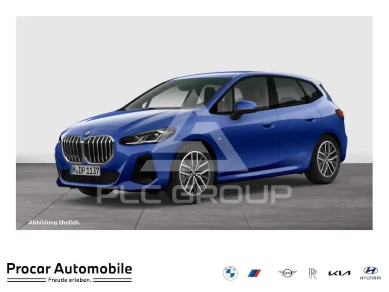 2025 BMW 220