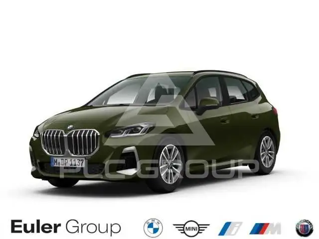 2025 BMW 220