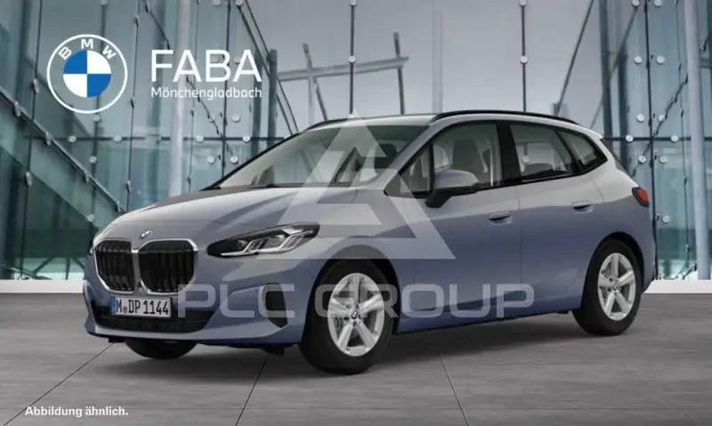 2025 BMW 220