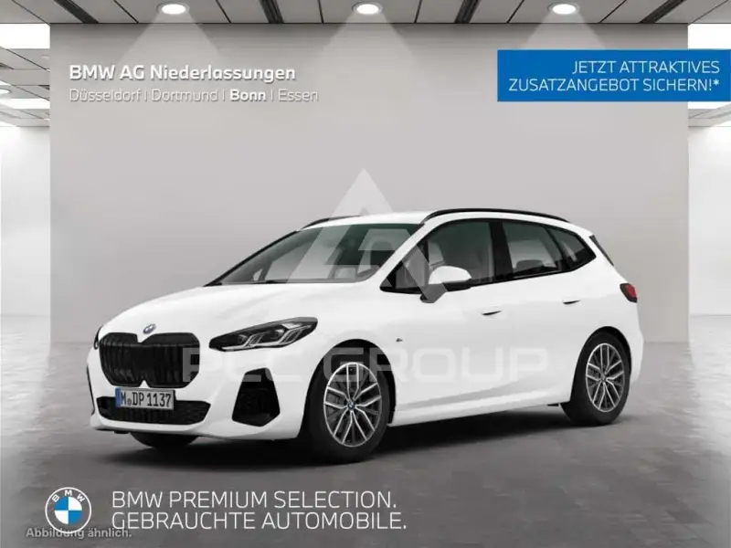 2025 BMW 220