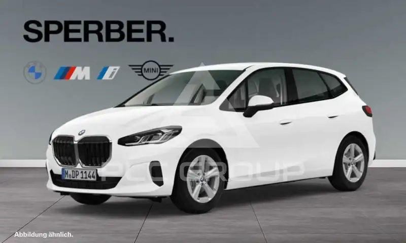 2025 BMW 220