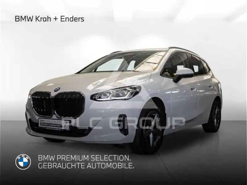 2025 BMW 220