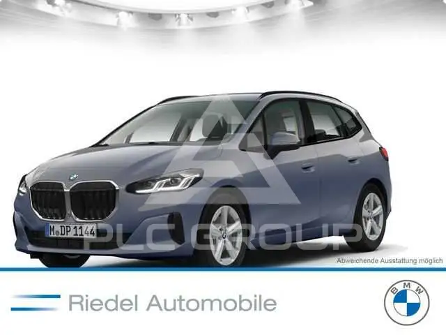 2025 BMW 220