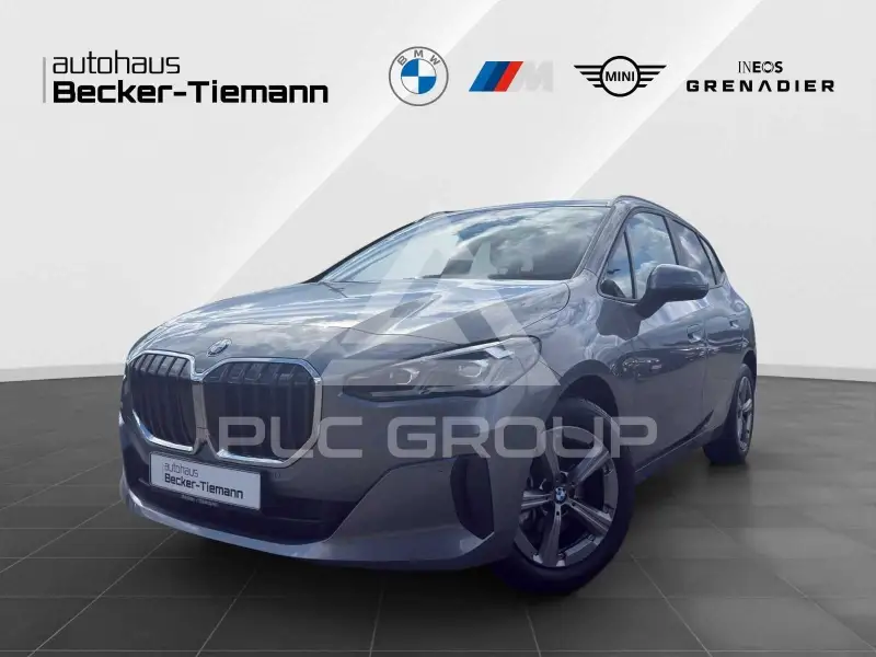 2025 BMW 220
