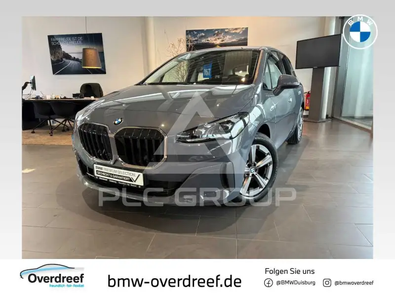 2025 BMW 220
