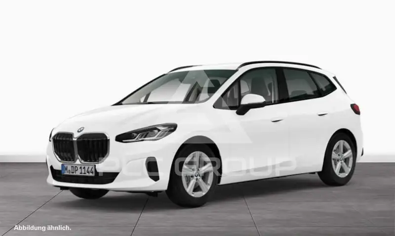 2025 BMW 220