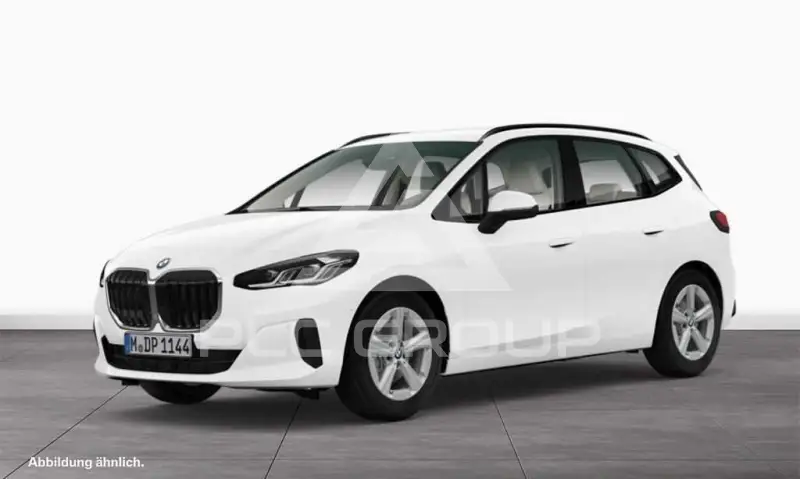 2025 BMW 220