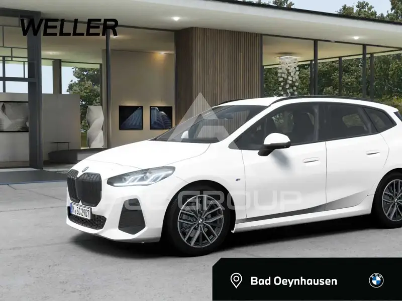 2025 BMW 220