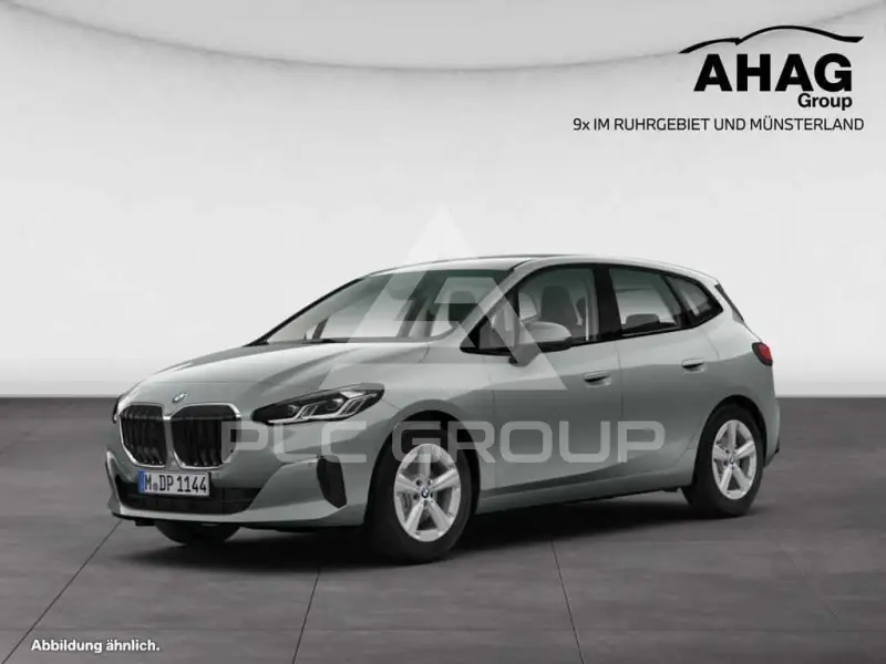 2025 BMW 220
