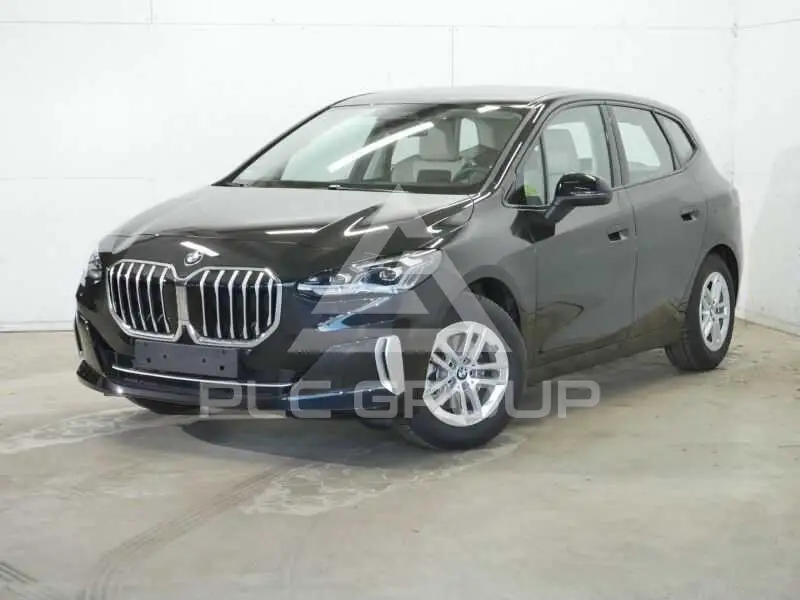 2025 BMW 220