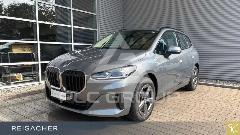 2025 BMW 220