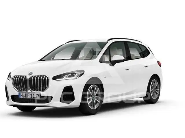 2025 BMW 220