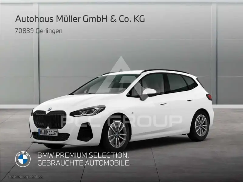 2025 BMW 220
