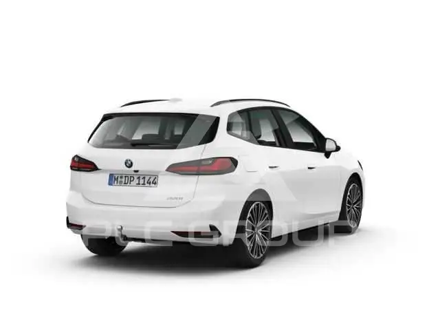 2025 BMW 220