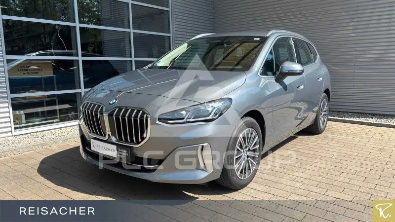 2025 BMW 220