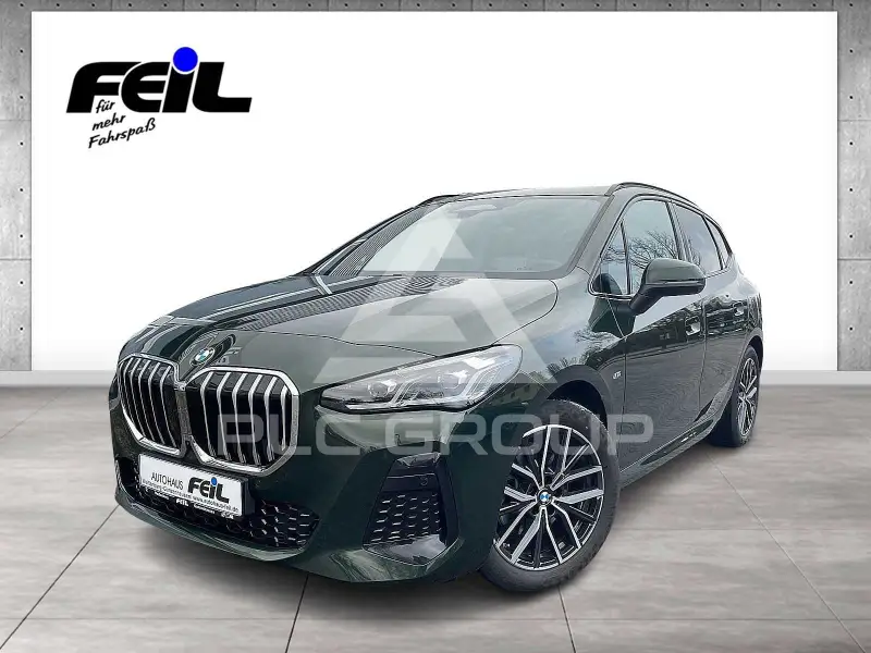 2025 BMW 220