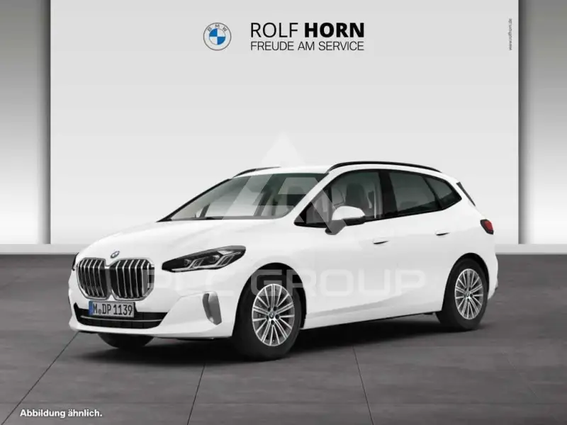 2025 BMW 220