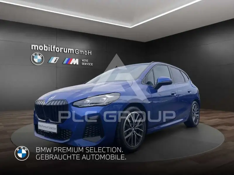 2025 BMW 220
