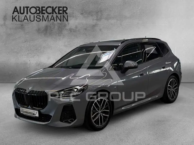 2025 BMW 220