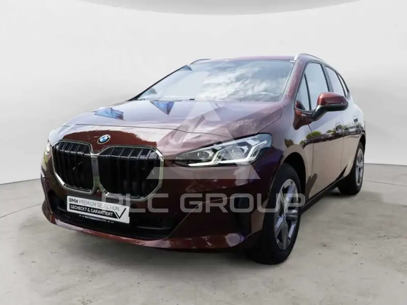 2025 BMW 220