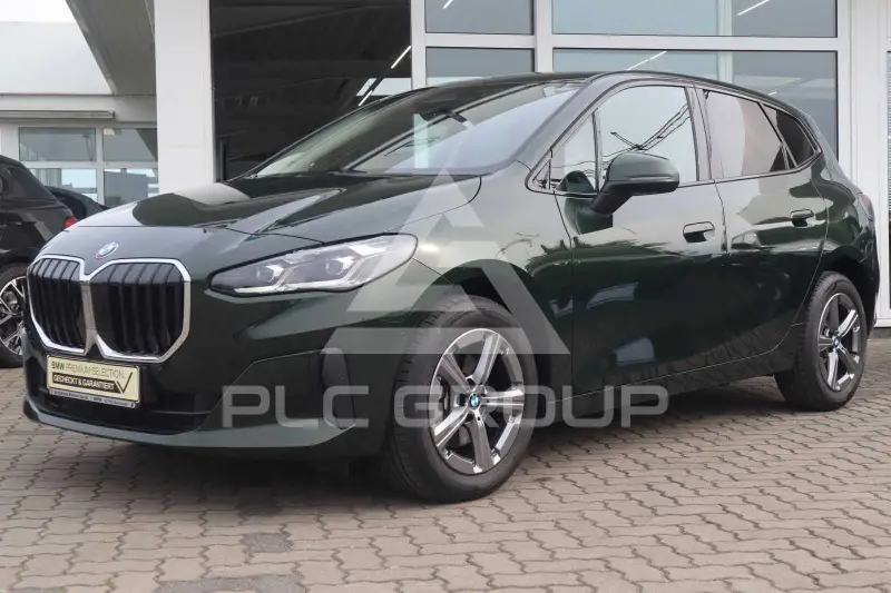 2025 BMW 220