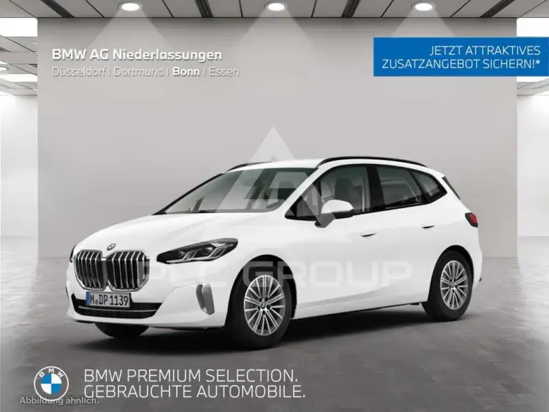 2025 BMW 220
