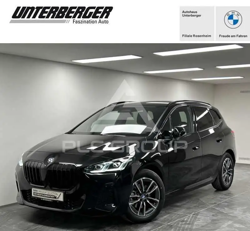 2025 BMW 220