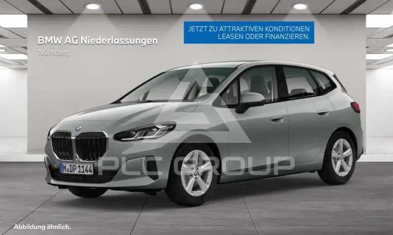 2025 BMW 220