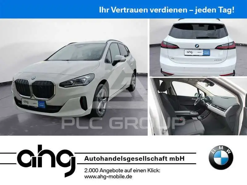 2025 BMW 220
