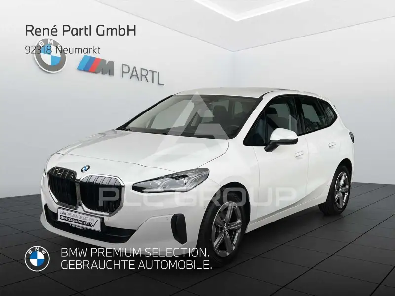 2025 BMW 220