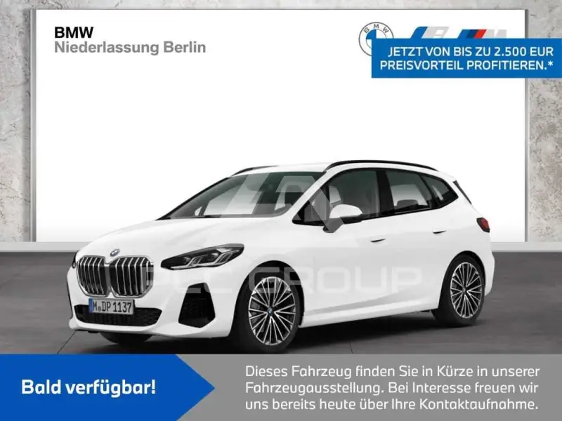 2025 BMW 220