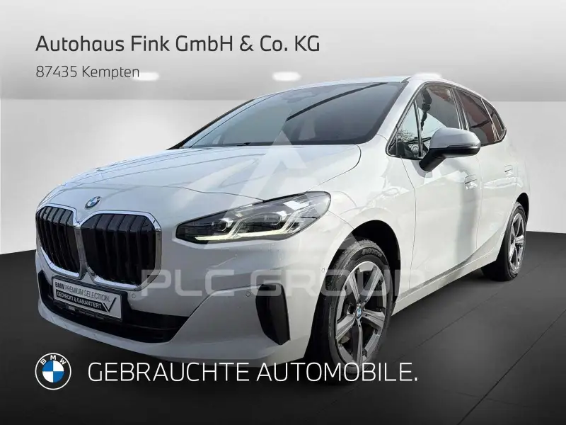 2025 BMW 220