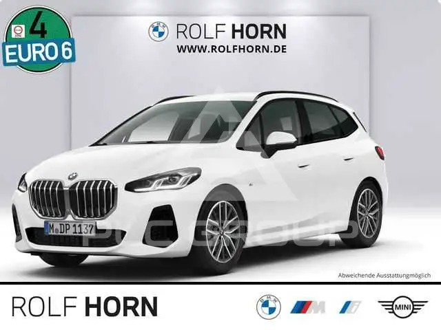 2025 BMW 220