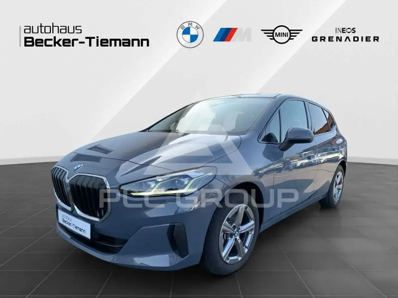 2025 BMW 220