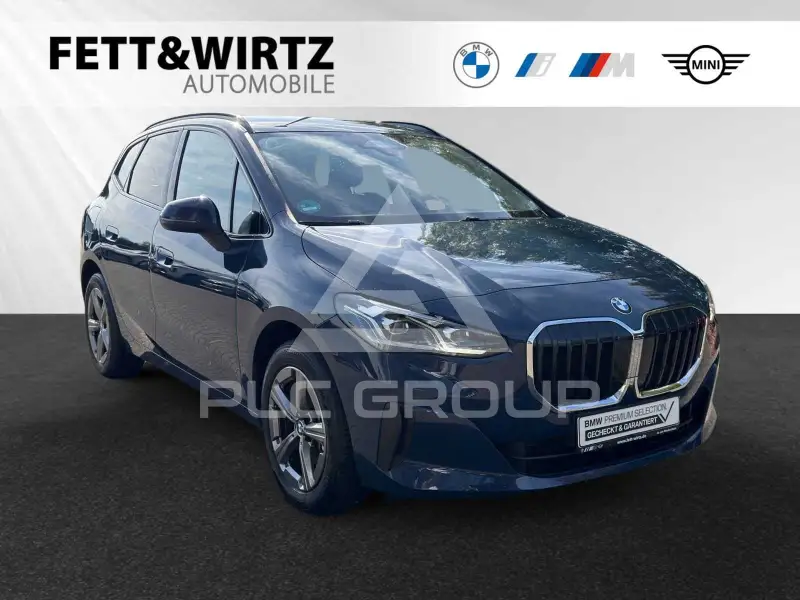 2025 BMW 220