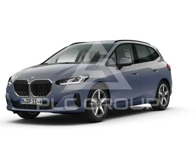 2025 BMW 220