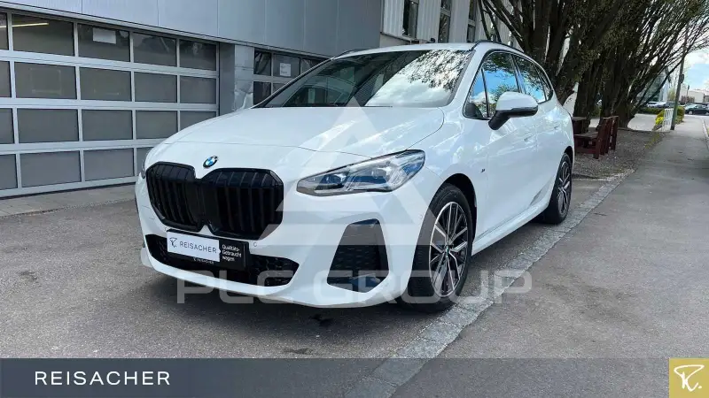 2025 BMW 220