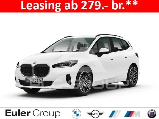 2025 BMW 220