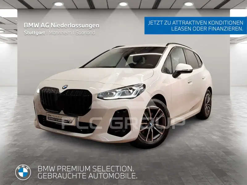 2025 BMW 220