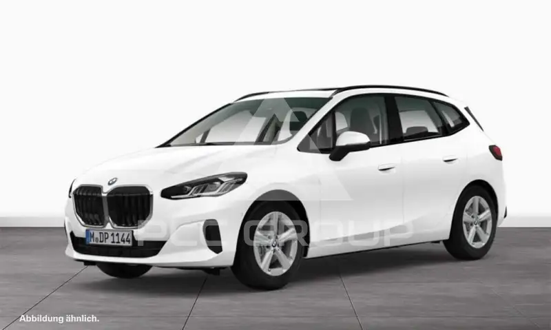 2025 BMW 220