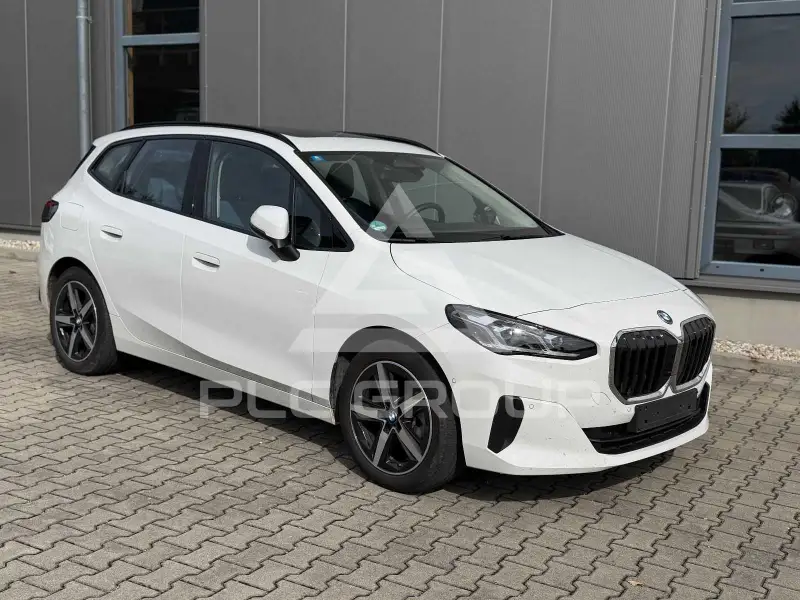 2025 BMW 225