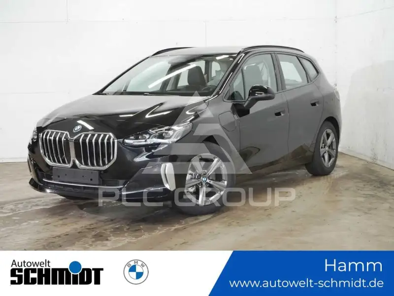 2025 BMW 225
